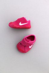 Chaussons nubuck rose  Nike
