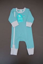 Pyjama doux l&eacute;ger neuf   Love to dream