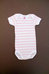 Body blanc ray&eacute; rose  Petit Bateau